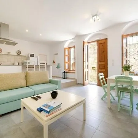 Deluxe Rhodes Sokaki Well Furnished 2 Bedrooms Villa Líndosz